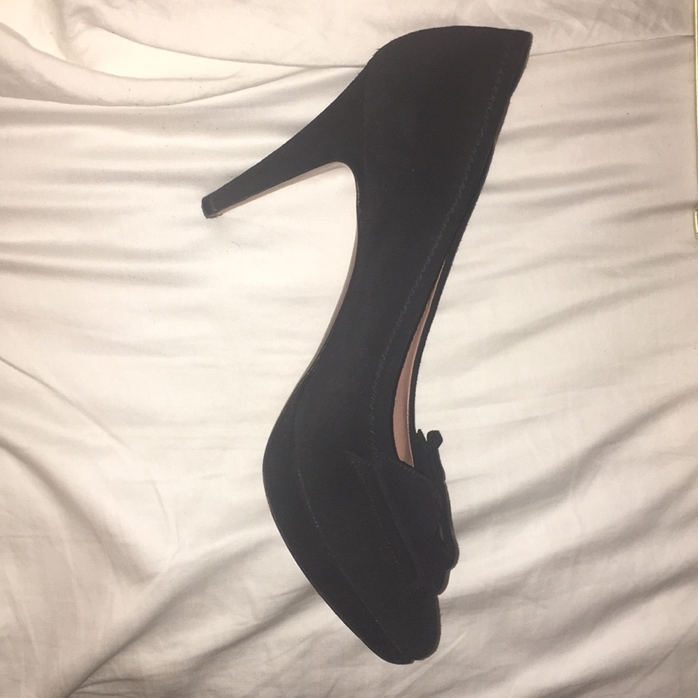 Shoes - Picture 7 of 7